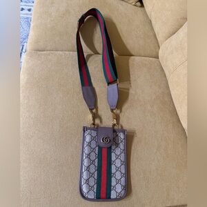 Crossbody phone bag
